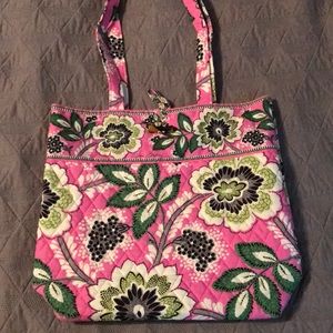 Vera Bradley Simple Tote in Excellent Condition